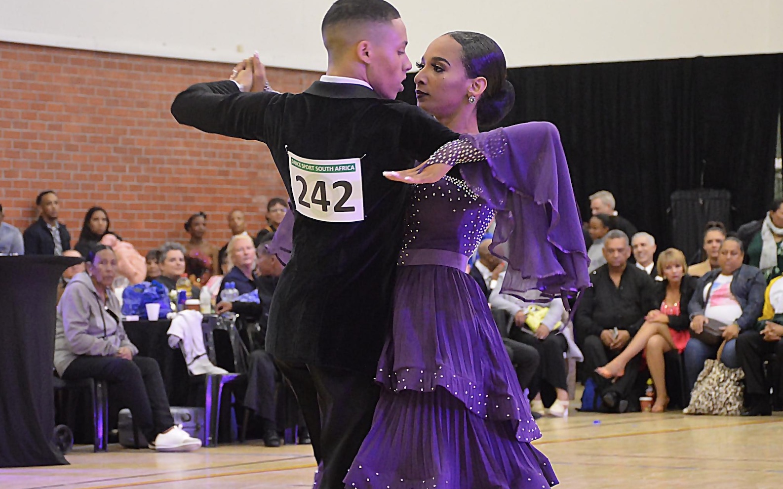 Dancing Duo